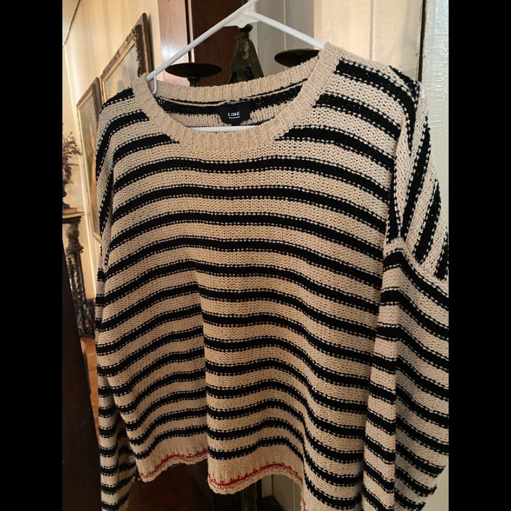 Gorgeous strip sweater